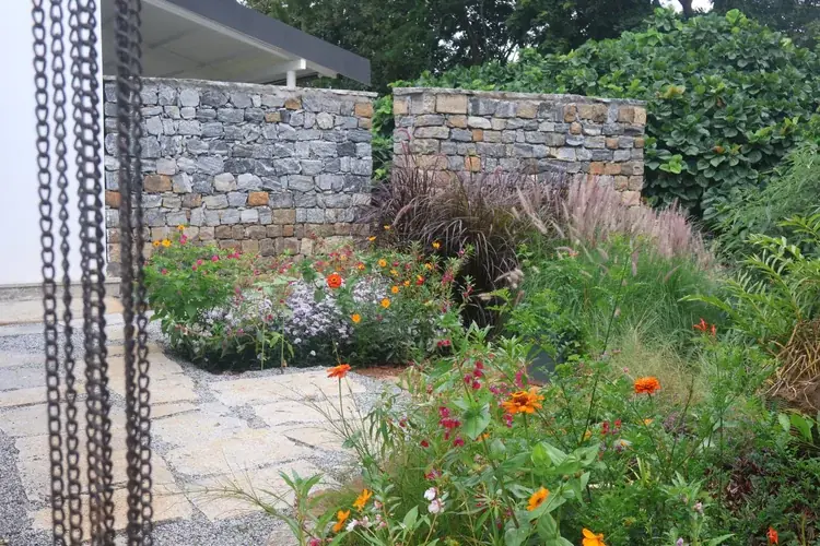 Chairman's Bungalow Landscape, photograph 8
